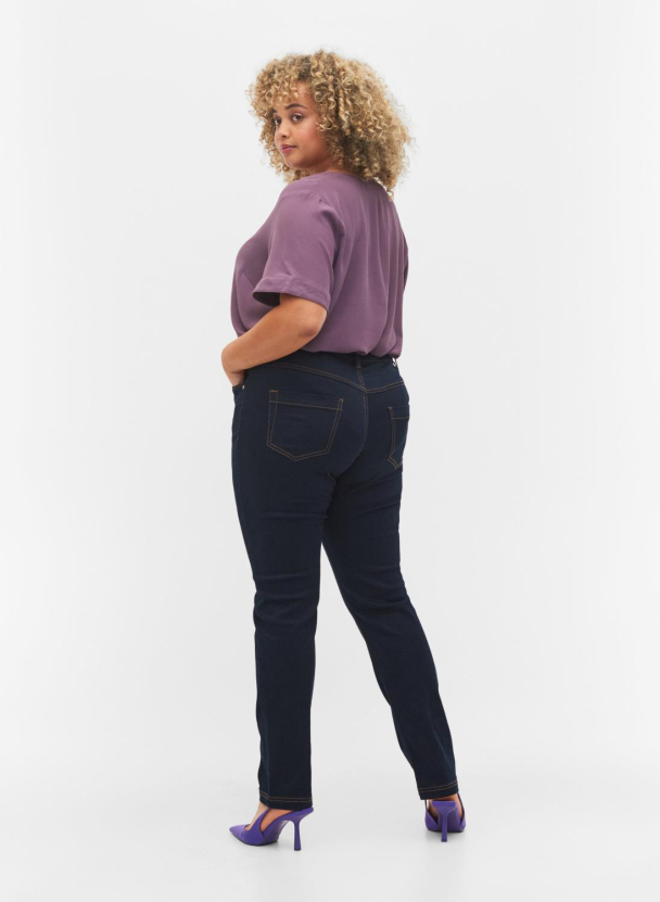 Zizzi Emily slim jeans - Image 3