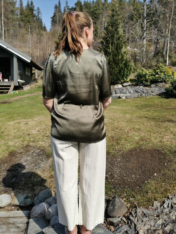 Marc Lauge Siv satin bluse - Image 5