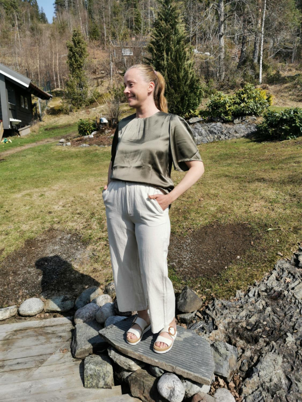 Marc Lauge Siv satin bluse - Image 6