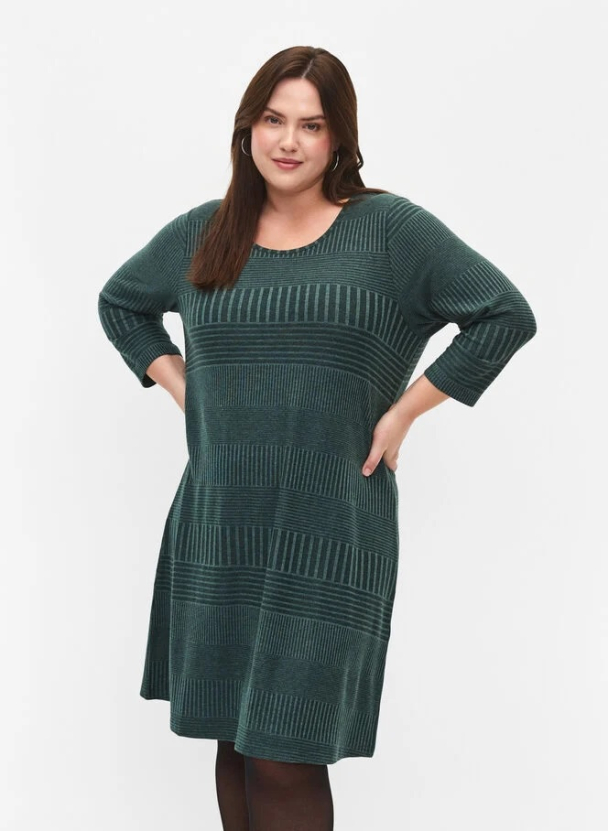 Zizzi vMari strikket kjole med 3/4 lange ermer - Image 2