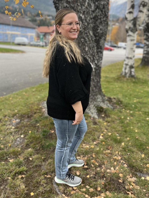 Mapp Drop strikkegenser i ullblanding - Image 4