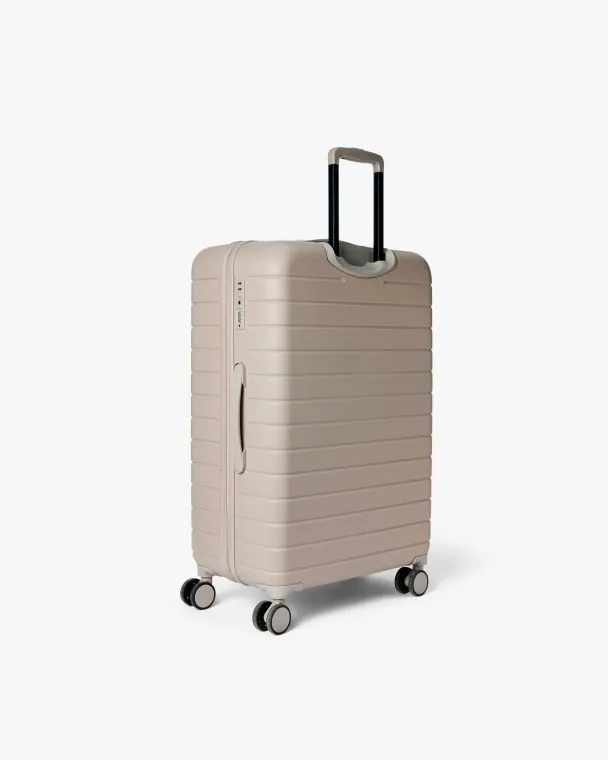 DAY Tonal 28" Suitcase - Image 2