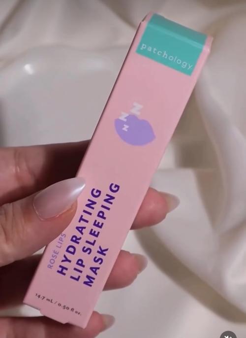 Lip Sleeping Mask Hydrating Overnight