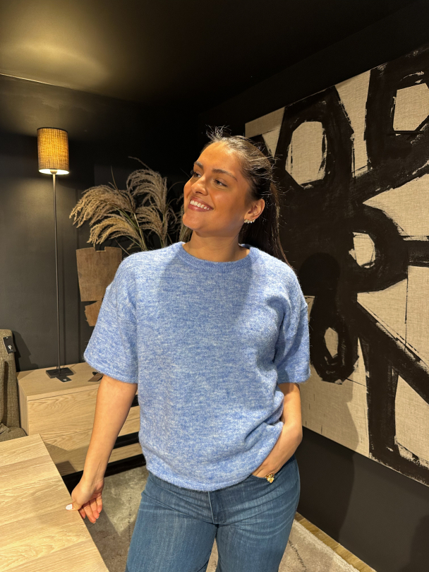 Maline-Liliana 2/4 Knit O-Neck - Cornflower Blue  - Image 3
