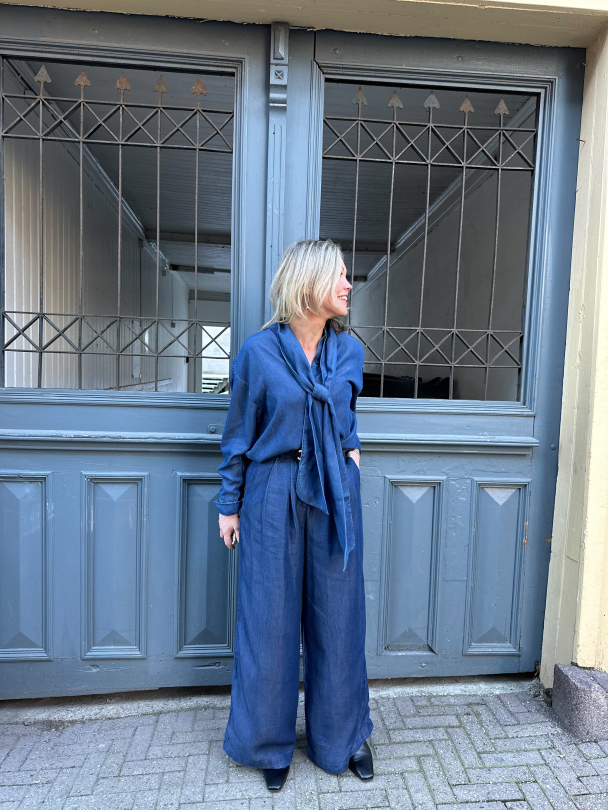 Janna Pleated Chambray Pant - Dark Blue  - Image 4