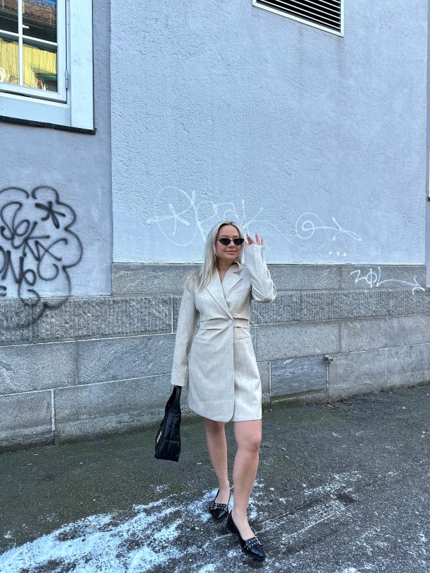 Decy Blazer Dress - Light Sand Melange  - Image 5