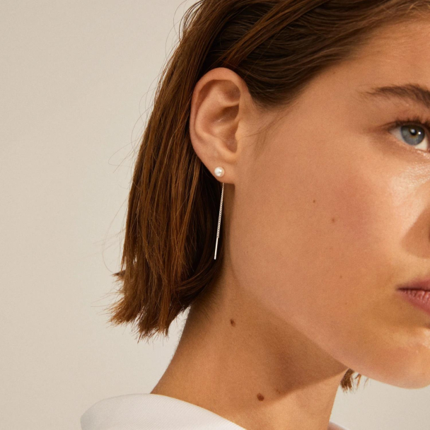 Pilgrim Elba sølvbelagt perleøredobber med langt kjedeheng - Image 1