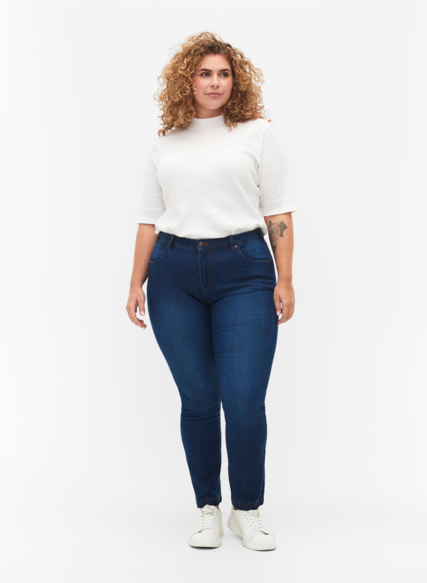 Zizzi Emily slim fit jeans - Image 1