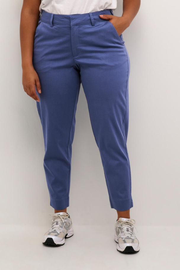 Kaffe Curve Leana Chino 7/8 Pants - Image 1