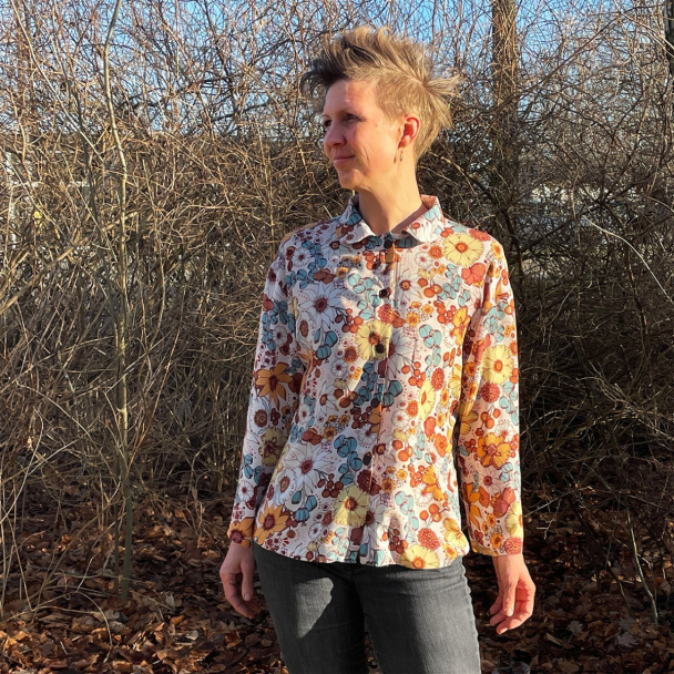 B1260 Skjortebluse med senket skulder  - Image 3