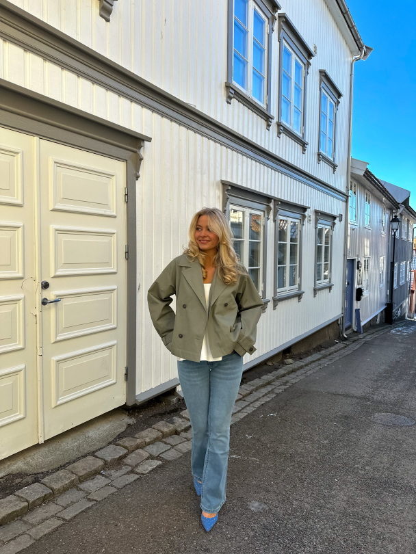 Cilo Short Trenchcoat - Vetiver  - Image 8