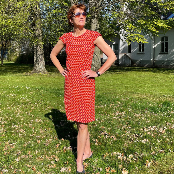 K205 Kjole med vingeærme- stræk - Image 4