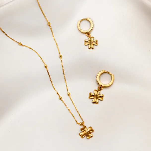 Lucky Clover Hoop - Image 2