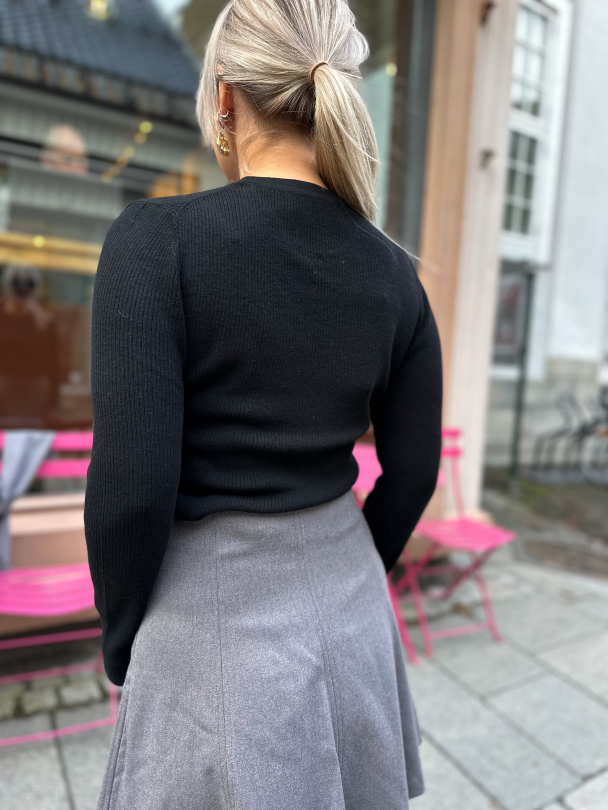 Ingrid Knit O-Neck - Black - Image 2