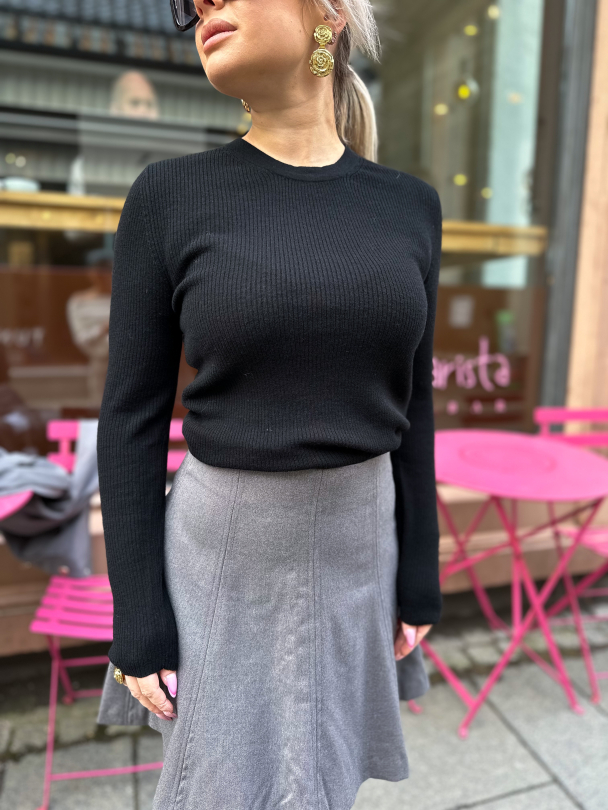 Ingrid Knit O-Neck - Black - Image 3