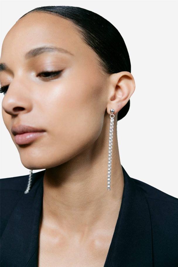 CHAIN EARRINGS SILVER - Image 2