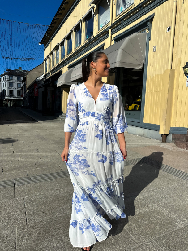 Noor Maxi Dress - Floral Blue  - Image 5