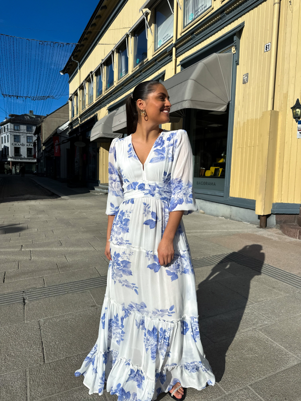 Noor Maxi Dress - Floral Blue  - Image 6