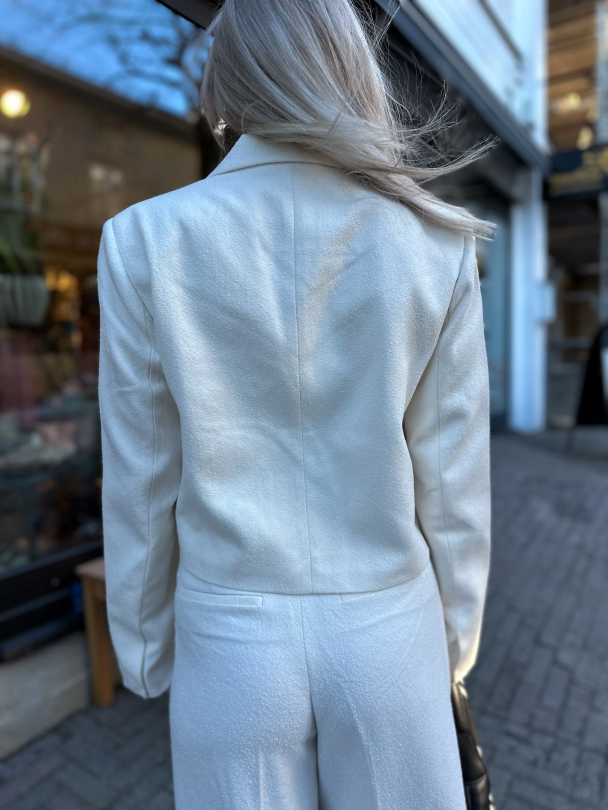 Athina Cropped Blazer - Off White  - Image 2