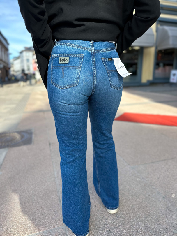 Ninette -Jackson Distressed - Image 2