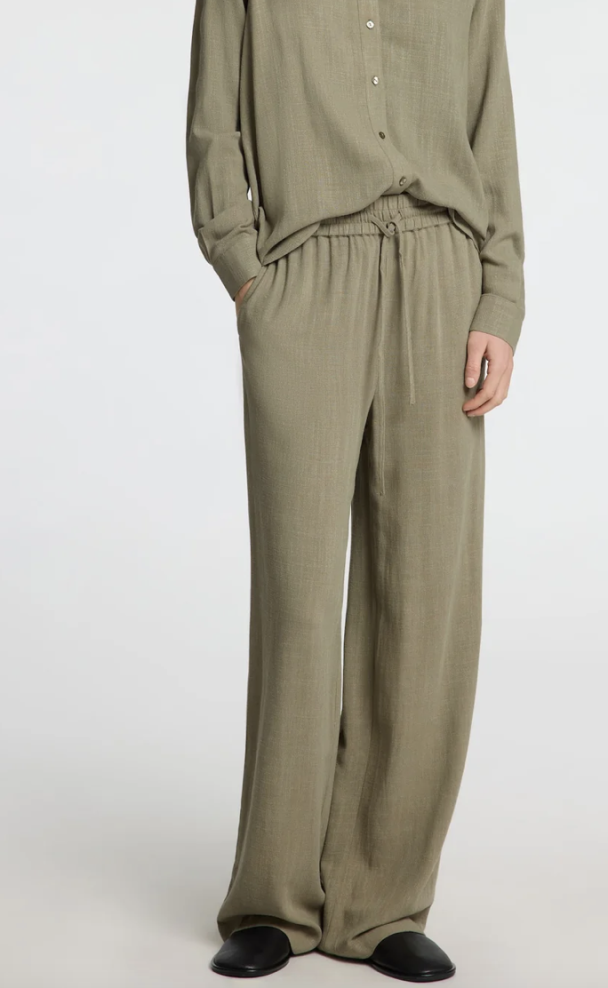 Viva - Gulia Long Linen Pant - Vetiver - Image 4