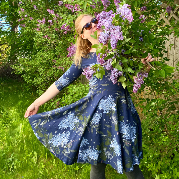 Jerseykjole med sving - Image 4