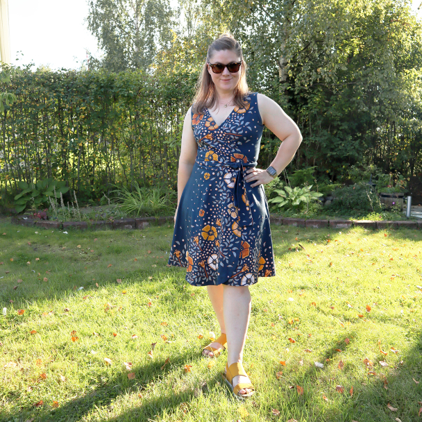 Wivi Wrap omslagskjole - Image 5