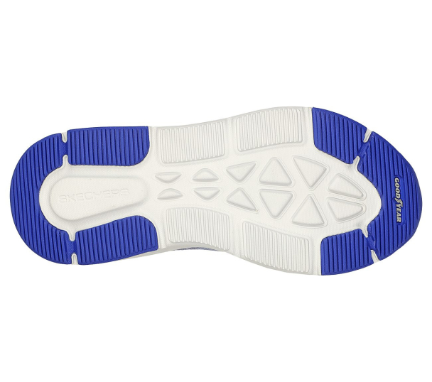 Skechers Womens Max Cushioning Delta sneakers - Image 1