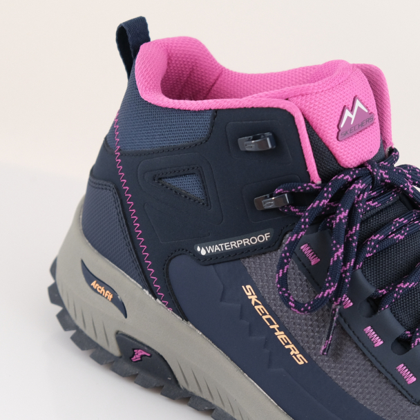 Skechers Arch Fit Discover - Elevation Gain Waterproof - Image 9