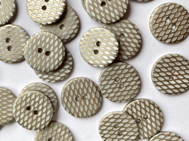 Metallic Shell Beige