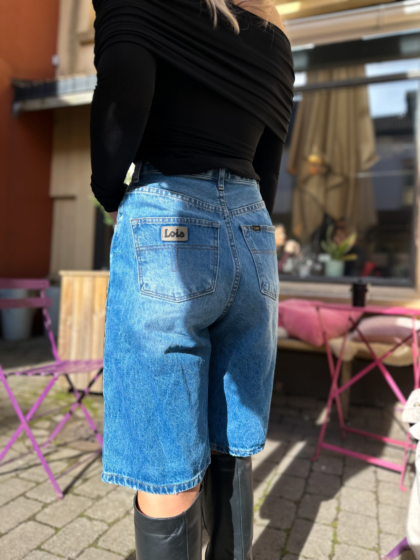 Camille Short - Distressed Double Stone  - Image 4