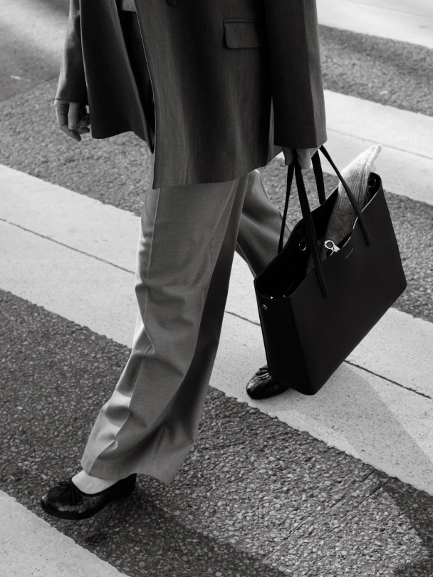 Ann Business - Image 2