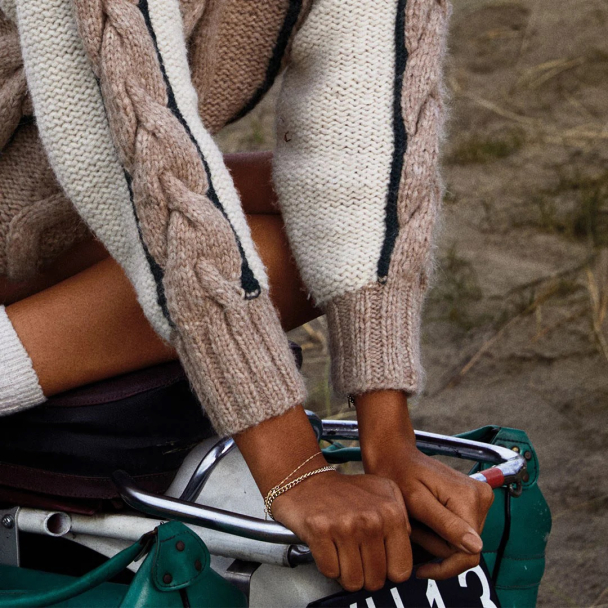 Pilgrim Peri gullbelagt tvinnet armbånd - Image 3