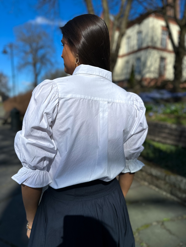 Amy Shirt - Sugar White Poplin  - Image 2