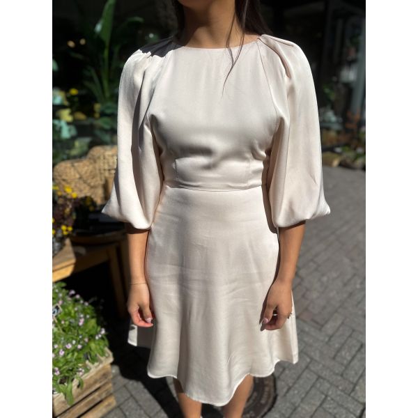 Laurina 3/4 Short Open Back Dress - Sandshell