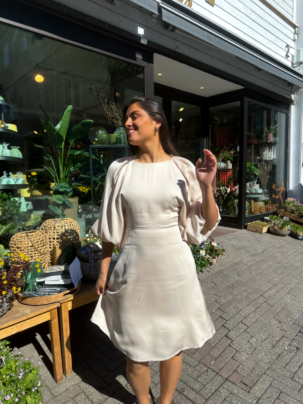 Laurina 3/4 Short Open Back Dress - Sandshell - Image 3