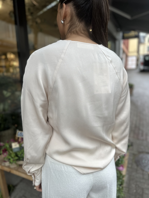 Selma Top - Sandshell  - Image 2