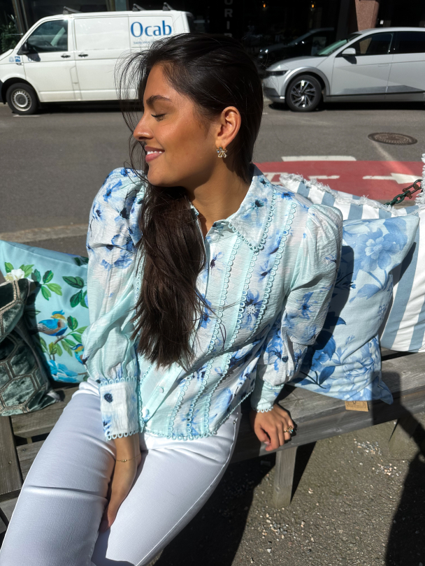 Billa Shirt  - Halogen Blue - Image 4