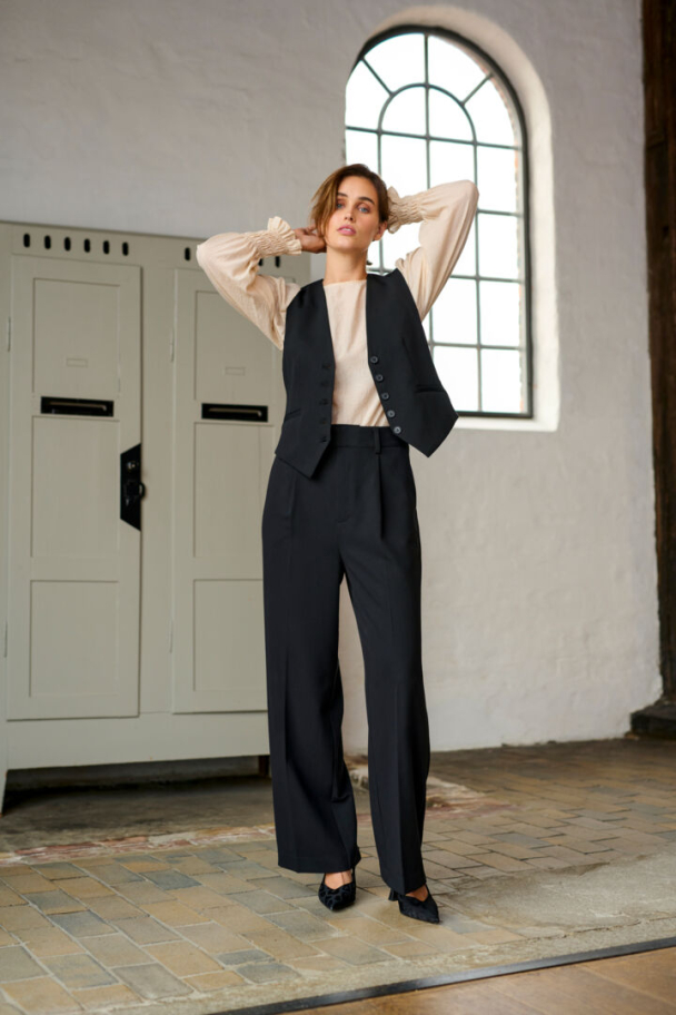 KAsakura Waistcoat Svart - Image 3