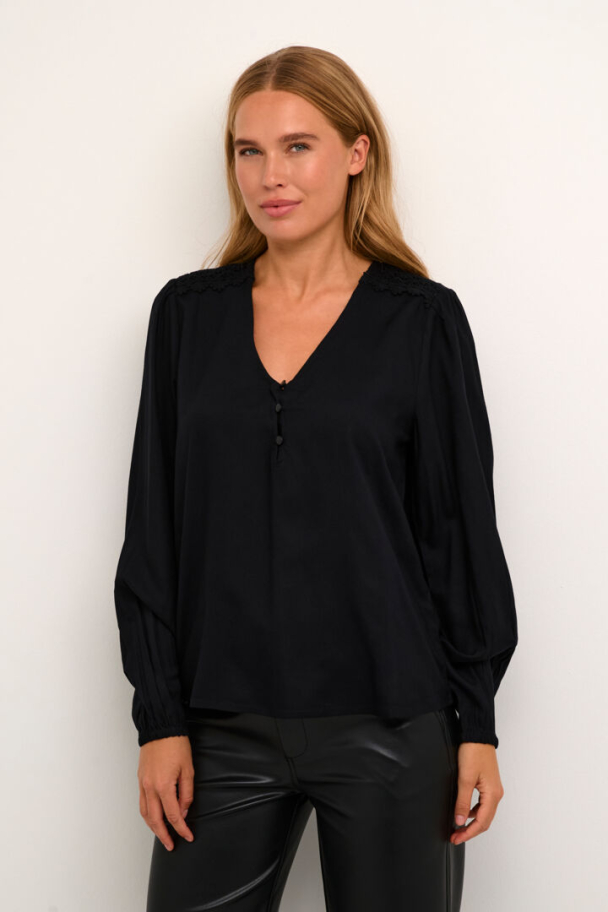 Iben Bluse Svart - Image 1