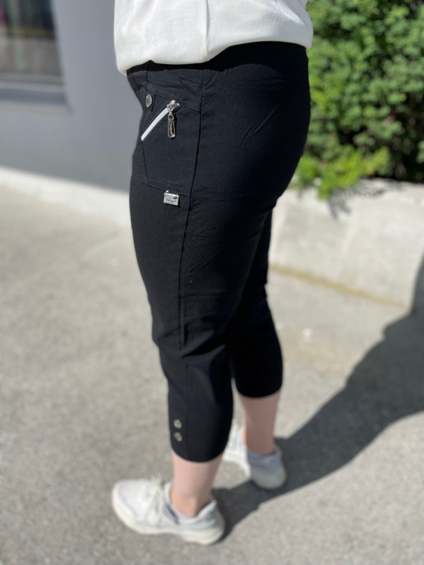 Cherry Berry Capri-Svart - Image 2