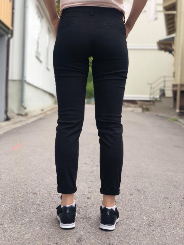 Ingrid Chino Black  - Image 3