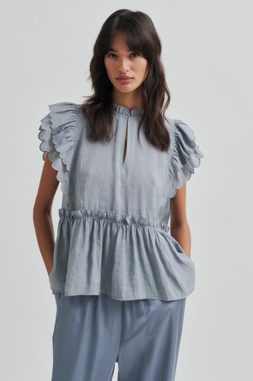 Terra Frill Top