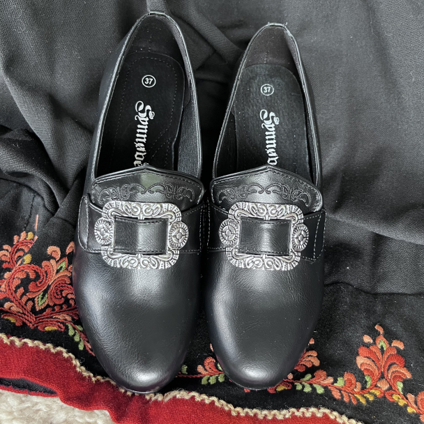 Synnøve bunadsko - Image 4