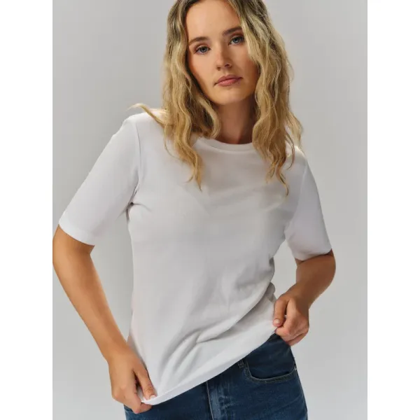 Karina Tee White