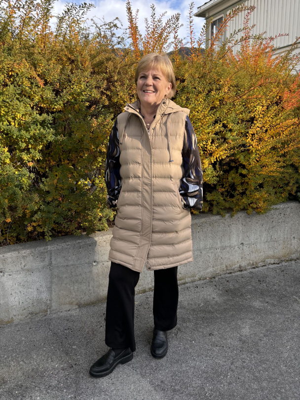 FRbafab Vest Sand - Image 1