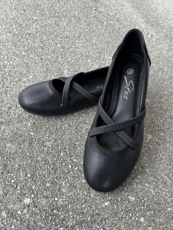 Stas Pensko Jente  - Image 1