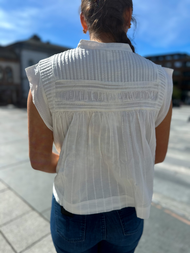 Carly Shirt City - Star White - Image 2