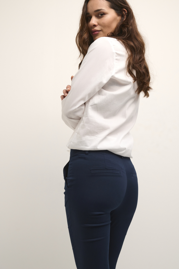 KAlea Capri Bukse Marine - Image 4