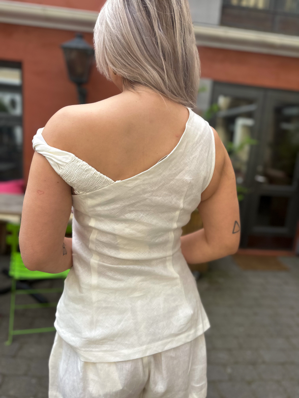 Suis Top - White - Image 2